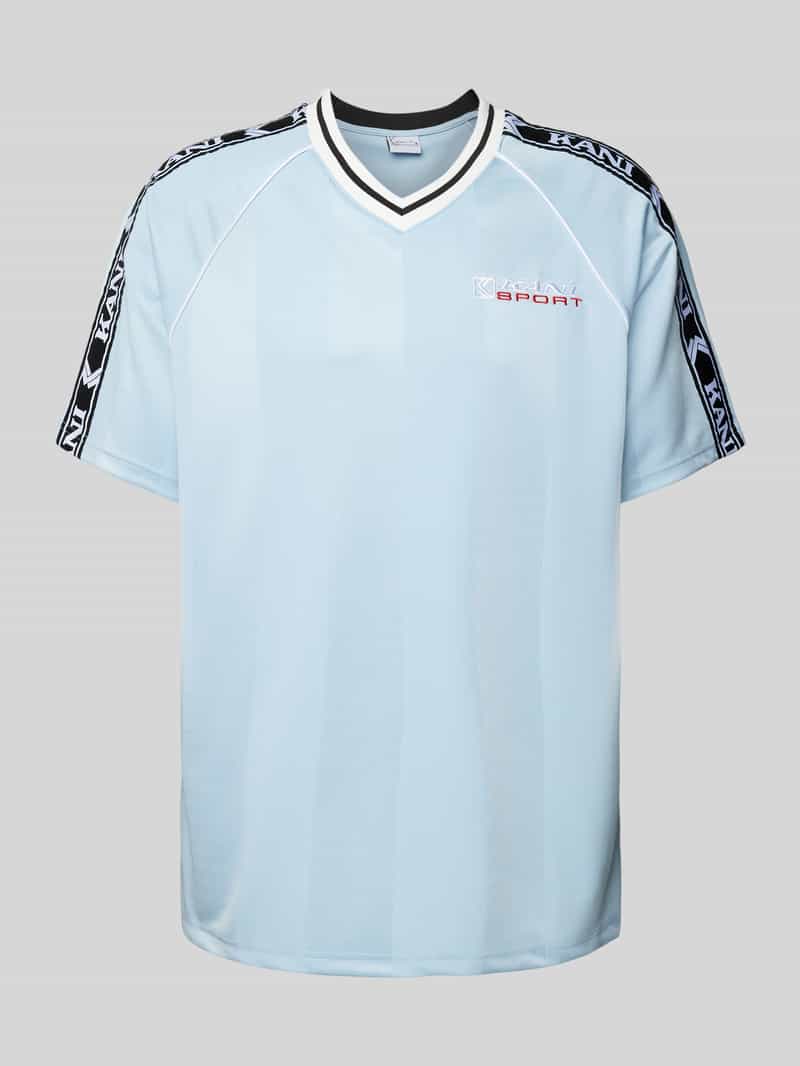 T-shirt o kroju oversized z wyhaftowanym logo