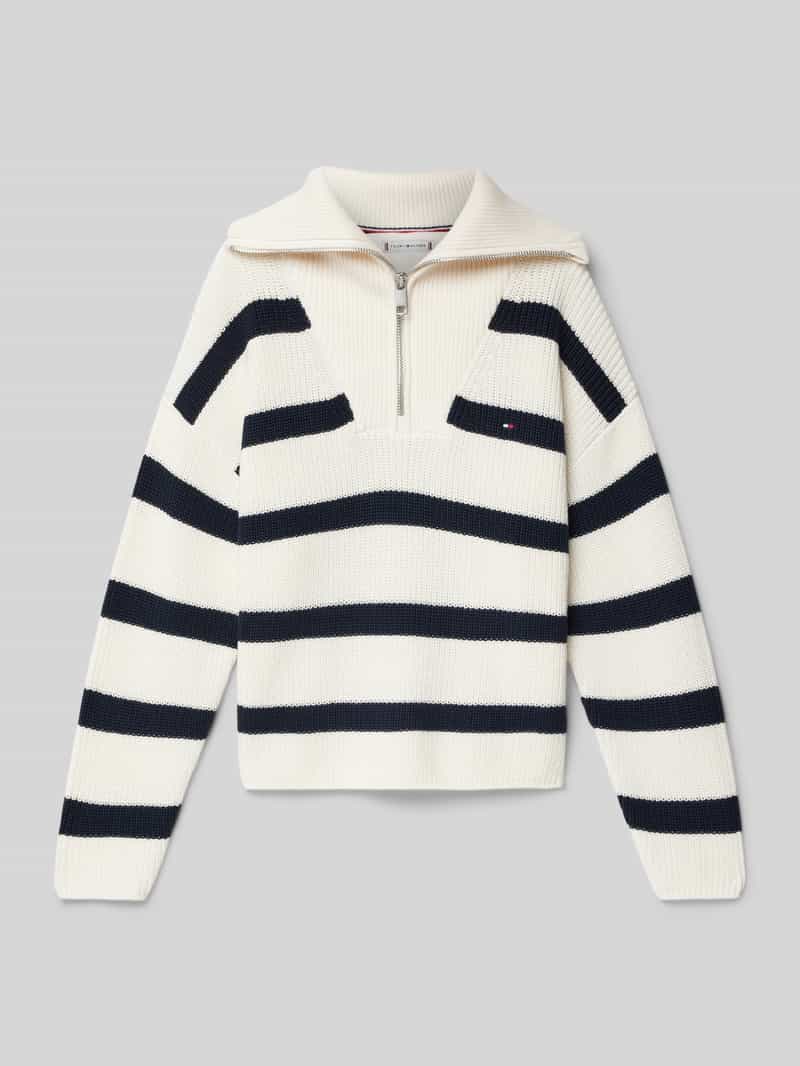 Sweter z dzianiny ze stójką
