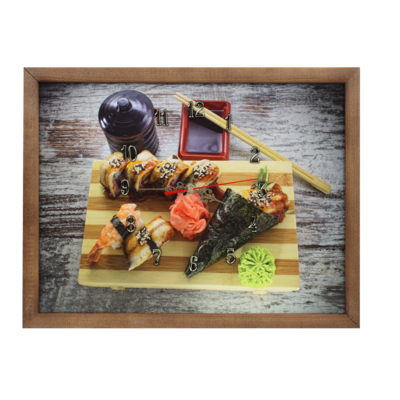 Fotografia w ramie brązowej z zegarem