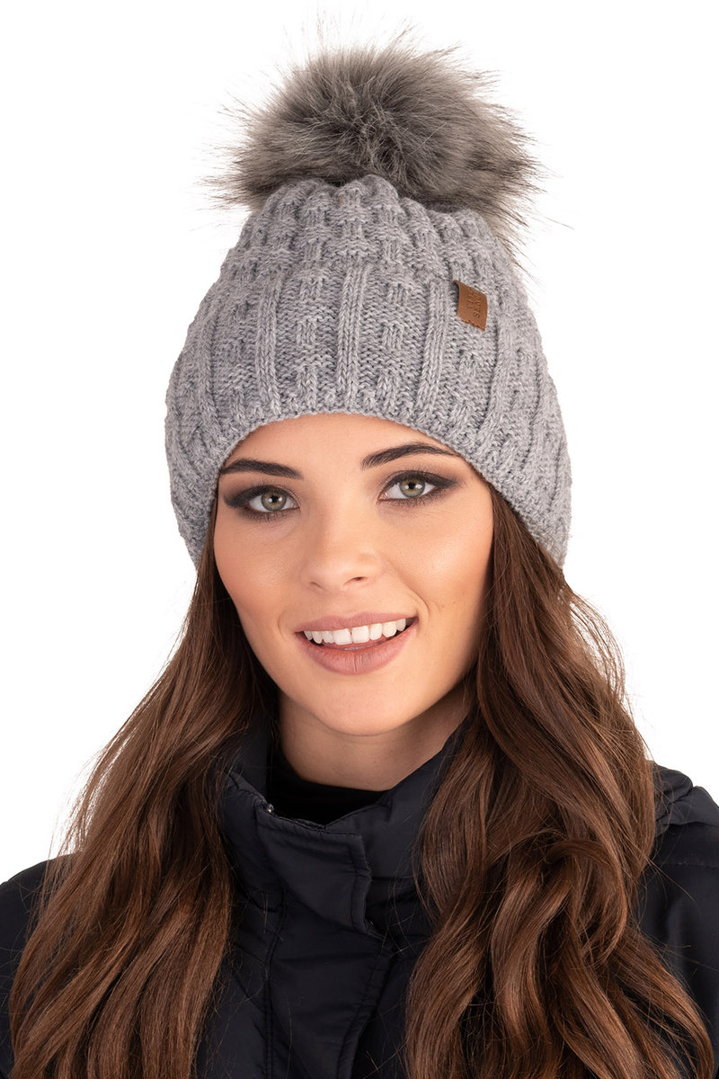 Czapka z pomponem Vivisence 7015 jasnoszara