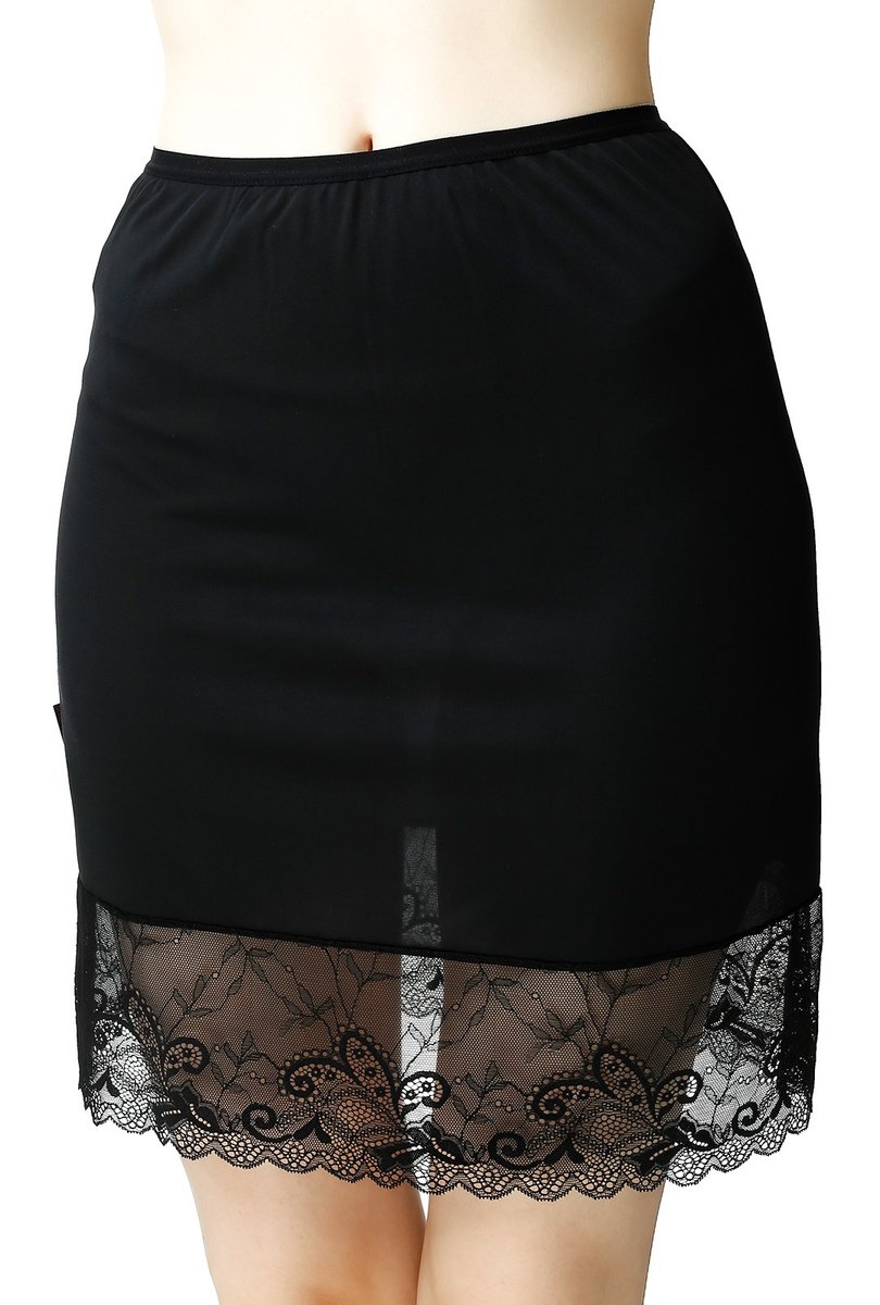 Krótka Półhalka Damska Z Kwiecistą Koronką 52 Czarny