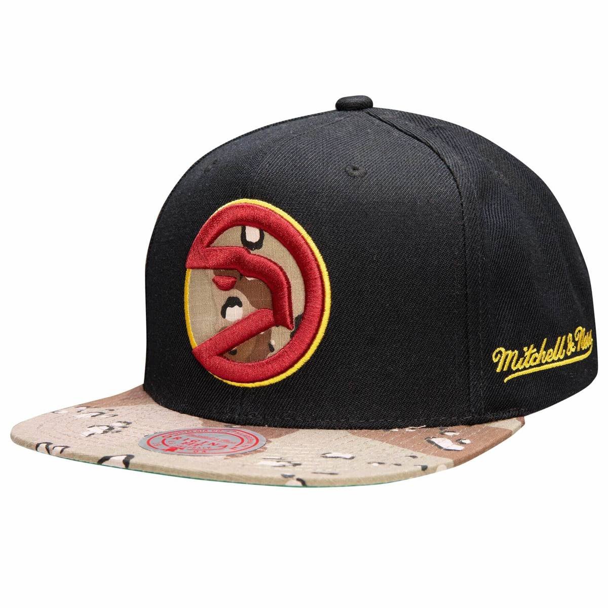 Czapka z daszkiem Mitchell & Ness NBA Choco Camo HWC Atlanta Hawks