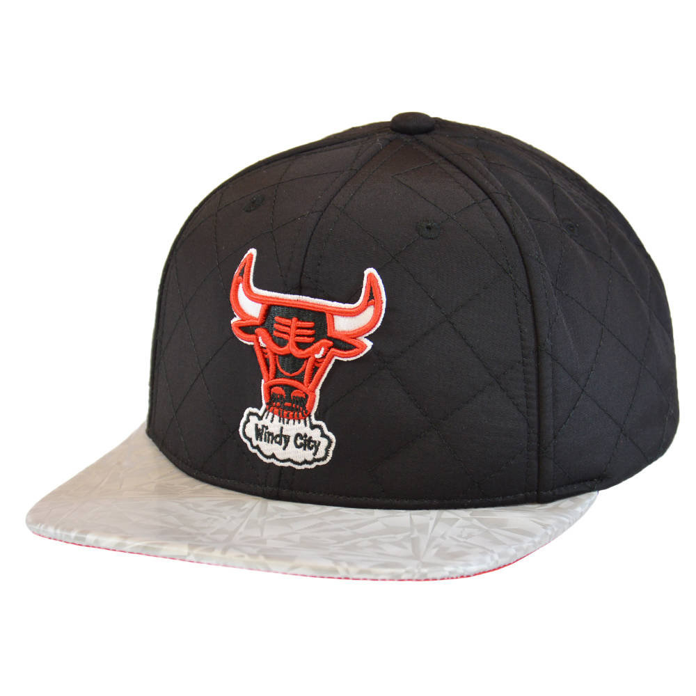 Czapka z daszkiem Mitchell & Ness NBA Diamond Base HWC Chicago Bulls