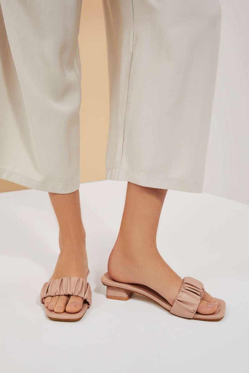 Klapki ze skóry ekologicznej-37