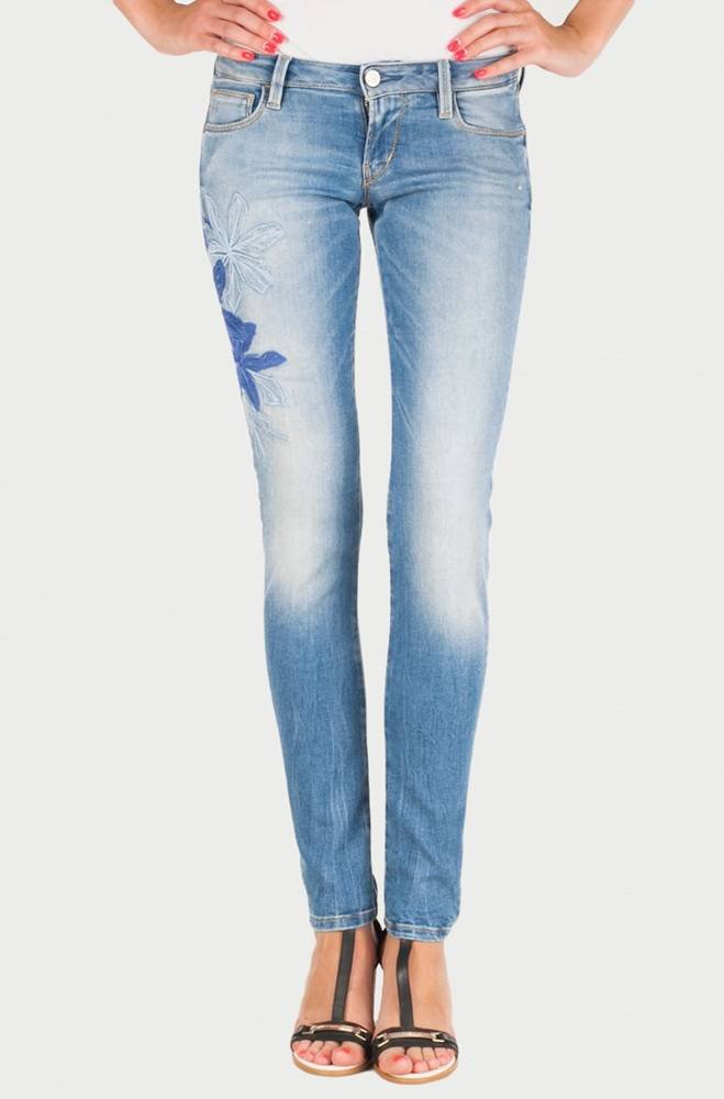 Spodnie Guess Skinny Ultra Low rurki-W24