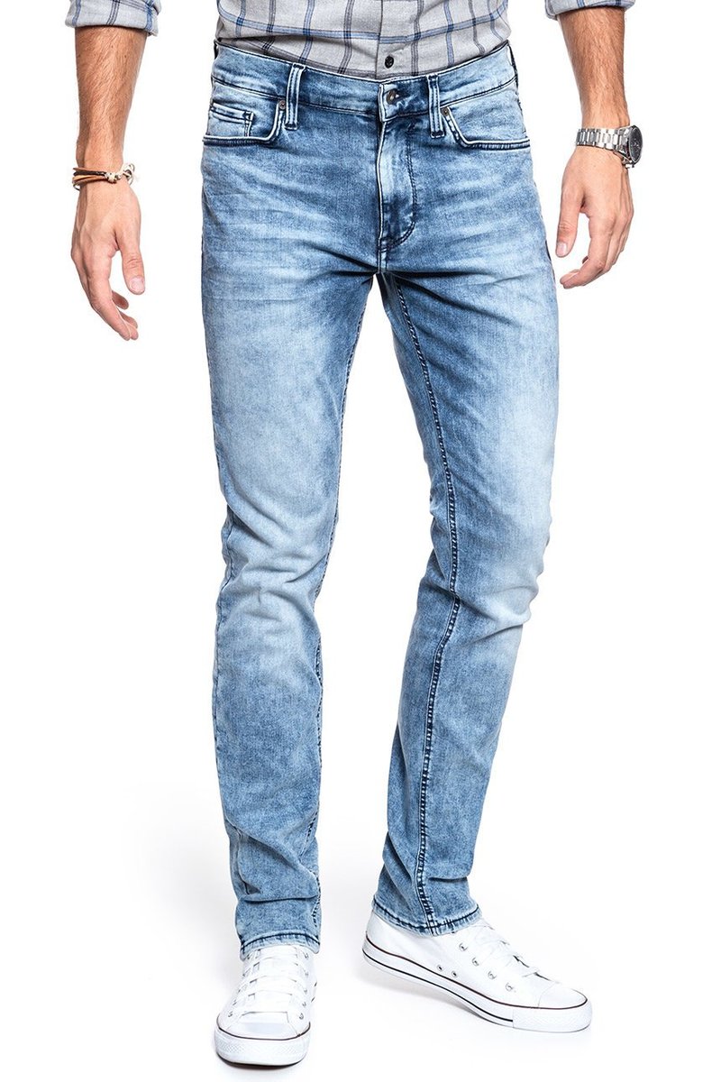 Spodnie Męskie Mustang Jeans Vegas Slim Fit  Light Used Blue 1008321 5000 435-W30 L32