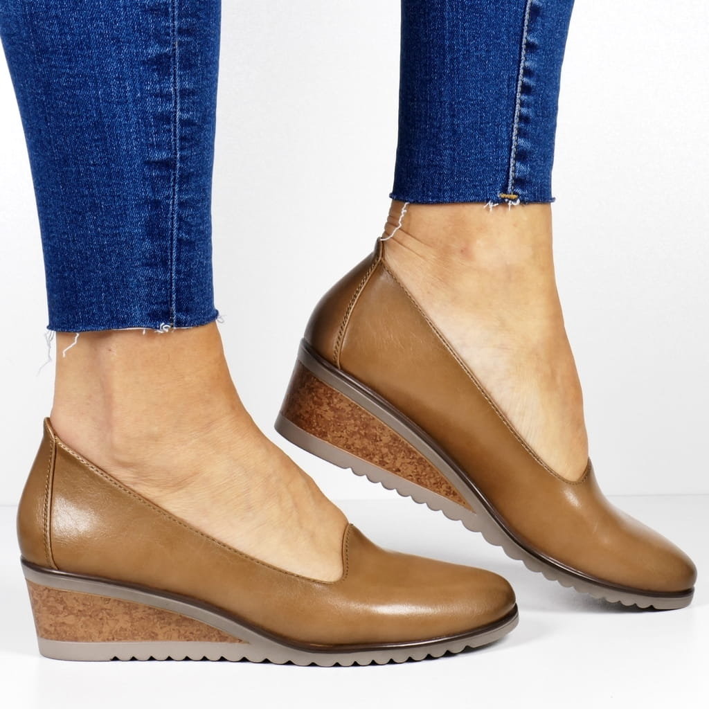 DAMSKIE PÓŁBUTY NA KOTURNIE WSUWANE MOKASYNY POTOCKI 12276 BEŻOWE LICOWE