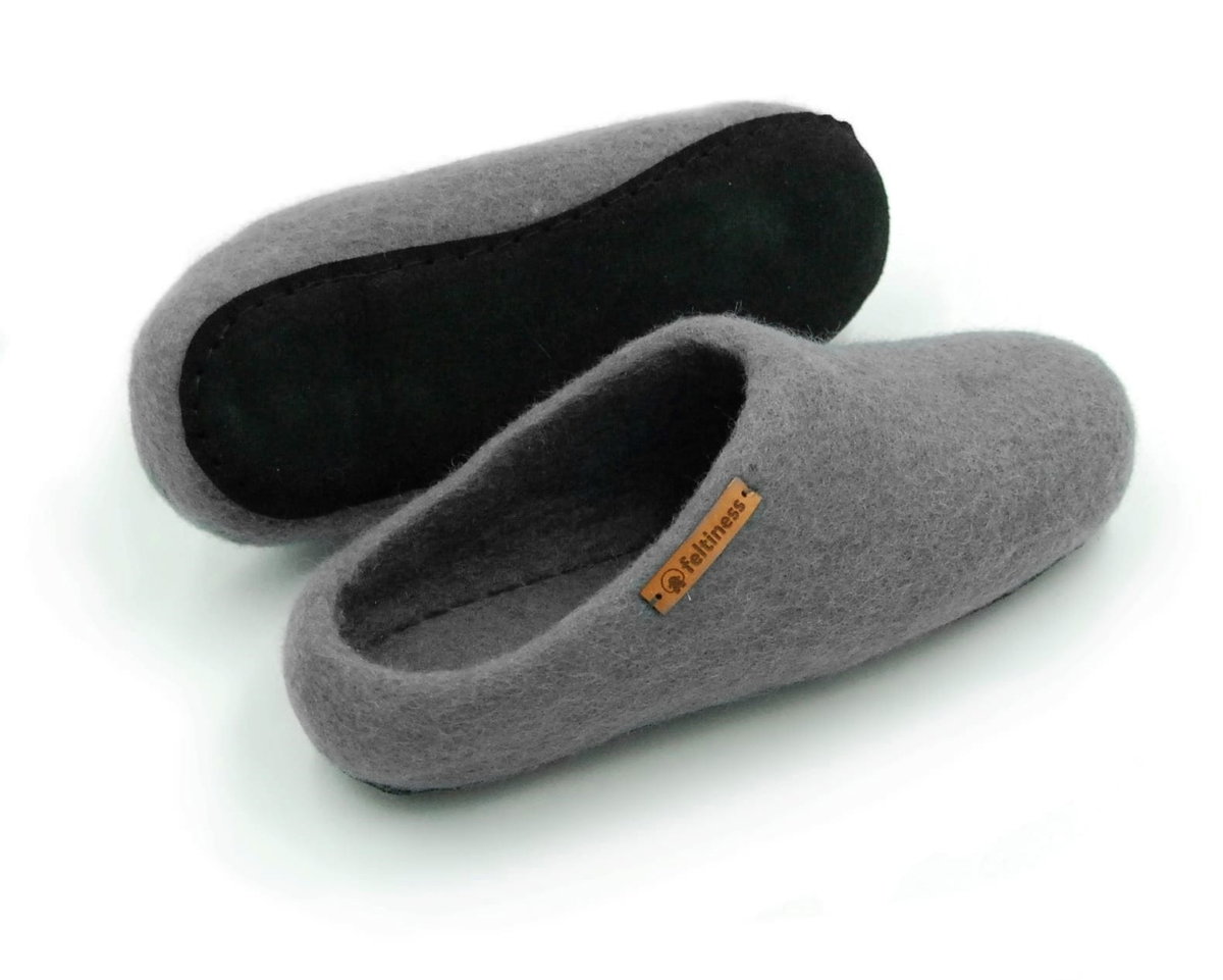 Feltiness, Popielate, kapcie wełniane z podeszwą 45-46 (28cm)