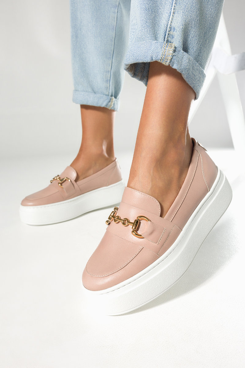 Beżowe mokasyny skórzane damskie na platformie złota sprzączka PRODUKT POLSKI Casu 2815-249-37