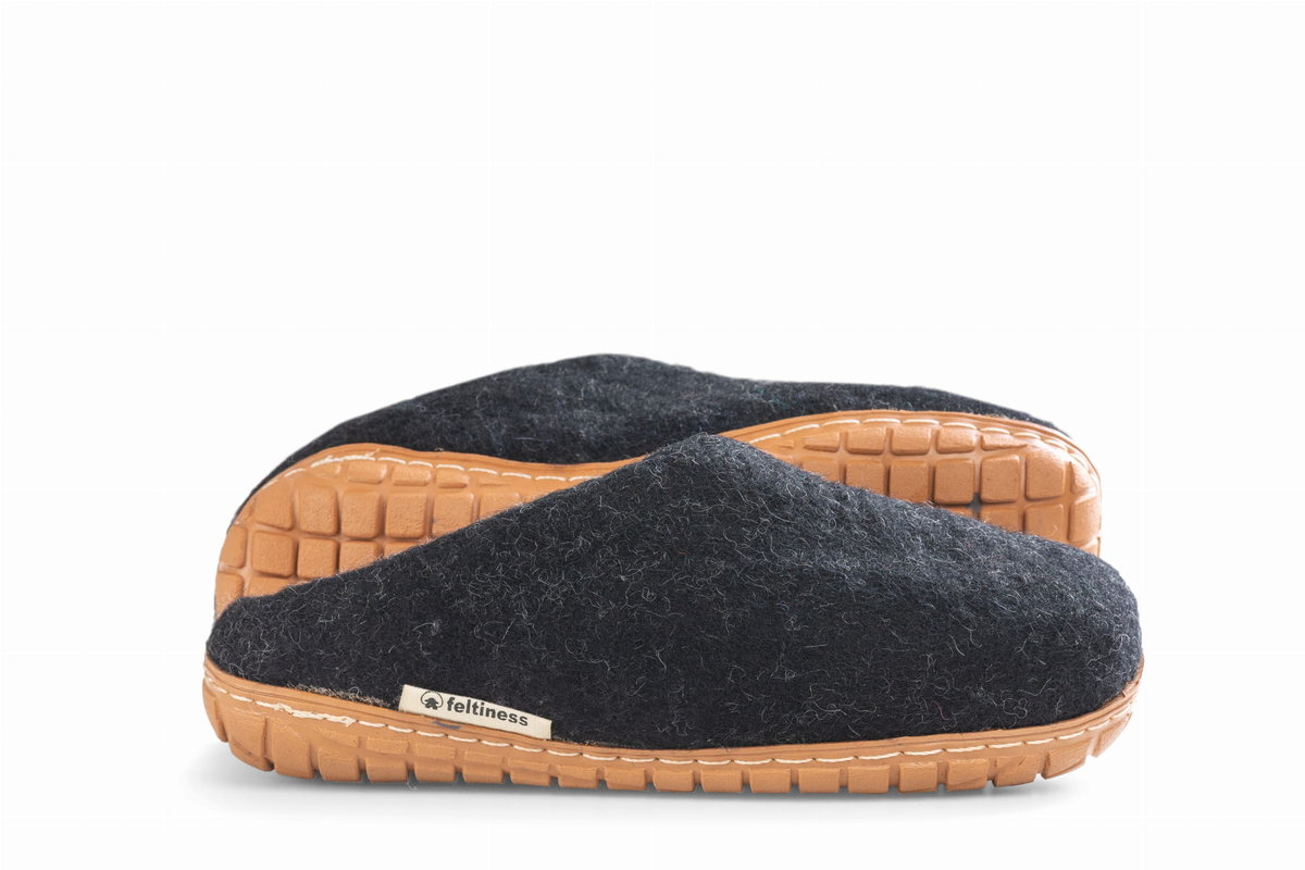 Feltiness, Paputy filcowe chodaki czarne z podeszwą 39 (25 cm)