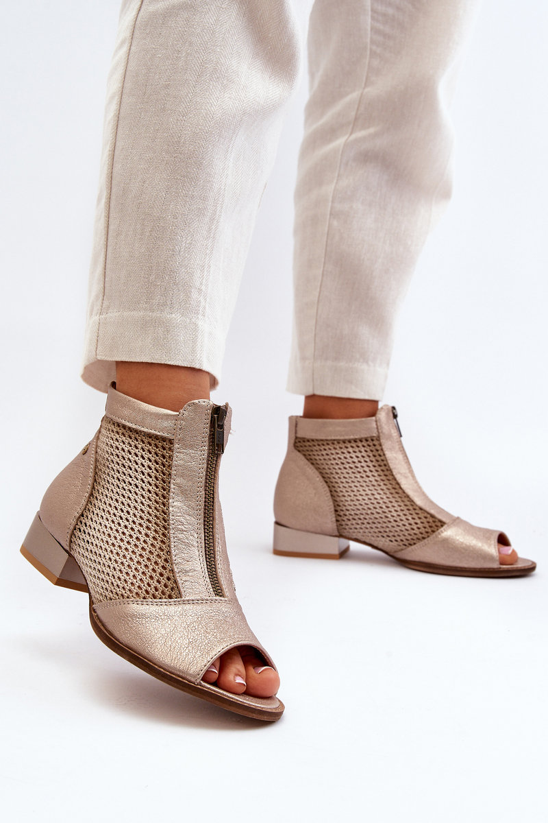 Skórzane Botki Damskie Na Płaskim Obcasie Z Odkrytymi Palcami Maciejka 06413-25 Złote-37