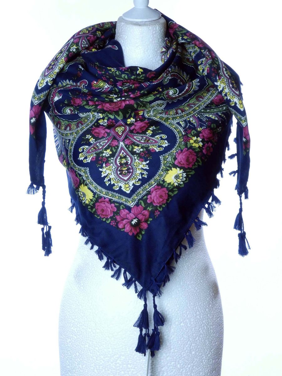 DAMSKA WZORZYSTA CHUSTA APASZKA ETNO Z FRĘDZLAMI