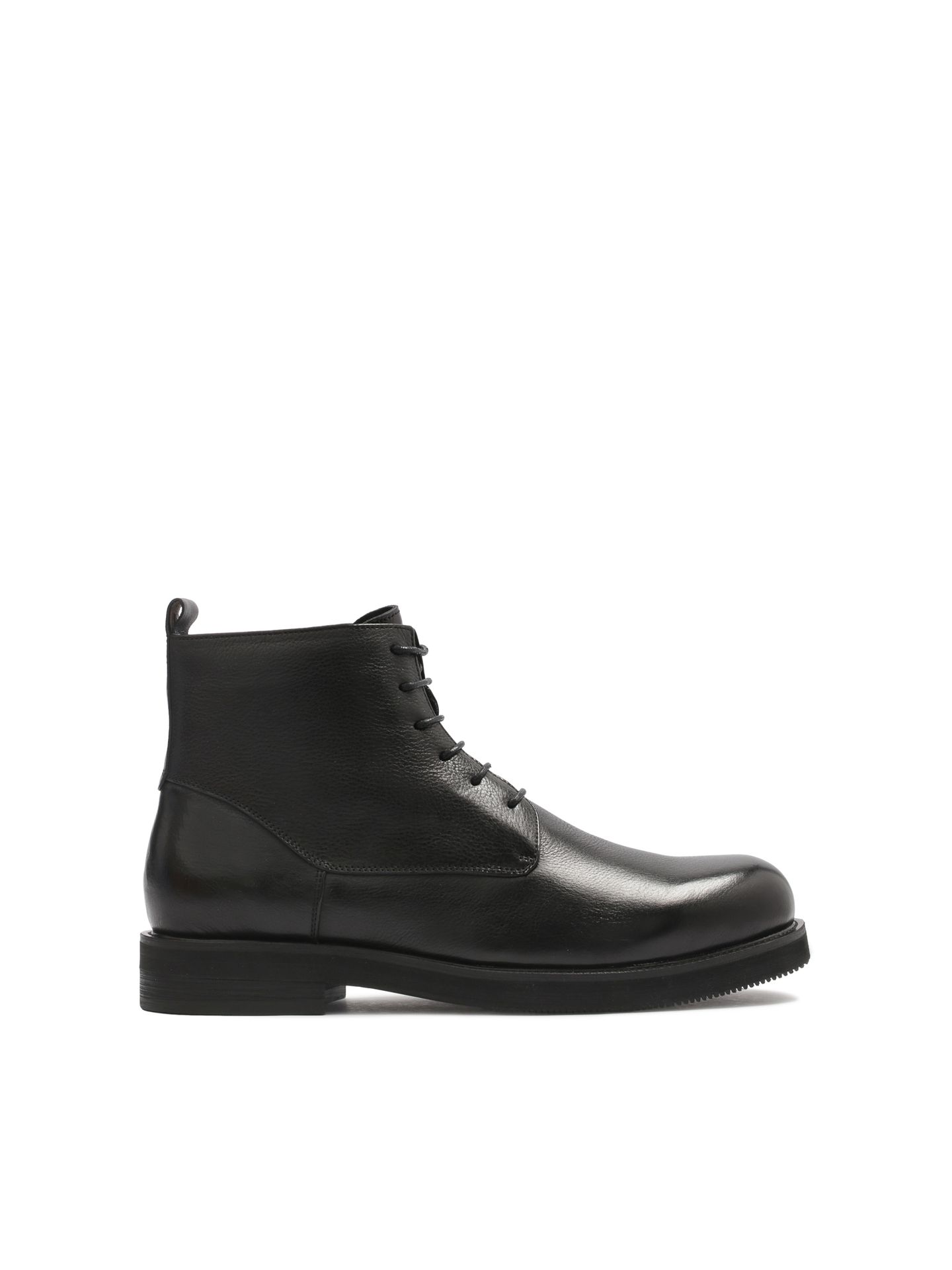 Minimalistyczne czarne trzewiki męskie w stylu casual