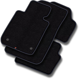 Dywaniki welurowe MOTOS Premium do Chevrolet Malibu VIII 2018-2024 - Czarna lamówka matowa (nubuk) obszyta niebieską nicią