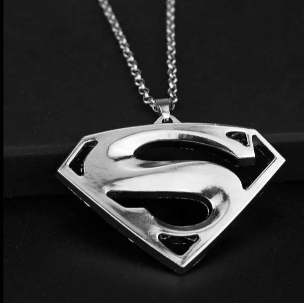 Naszyjnik wisiorek Superman Clark Kent DC srebrny prezent