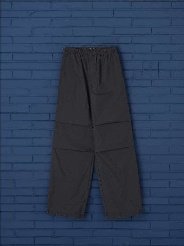 Sinsay - Spodnie - czarny