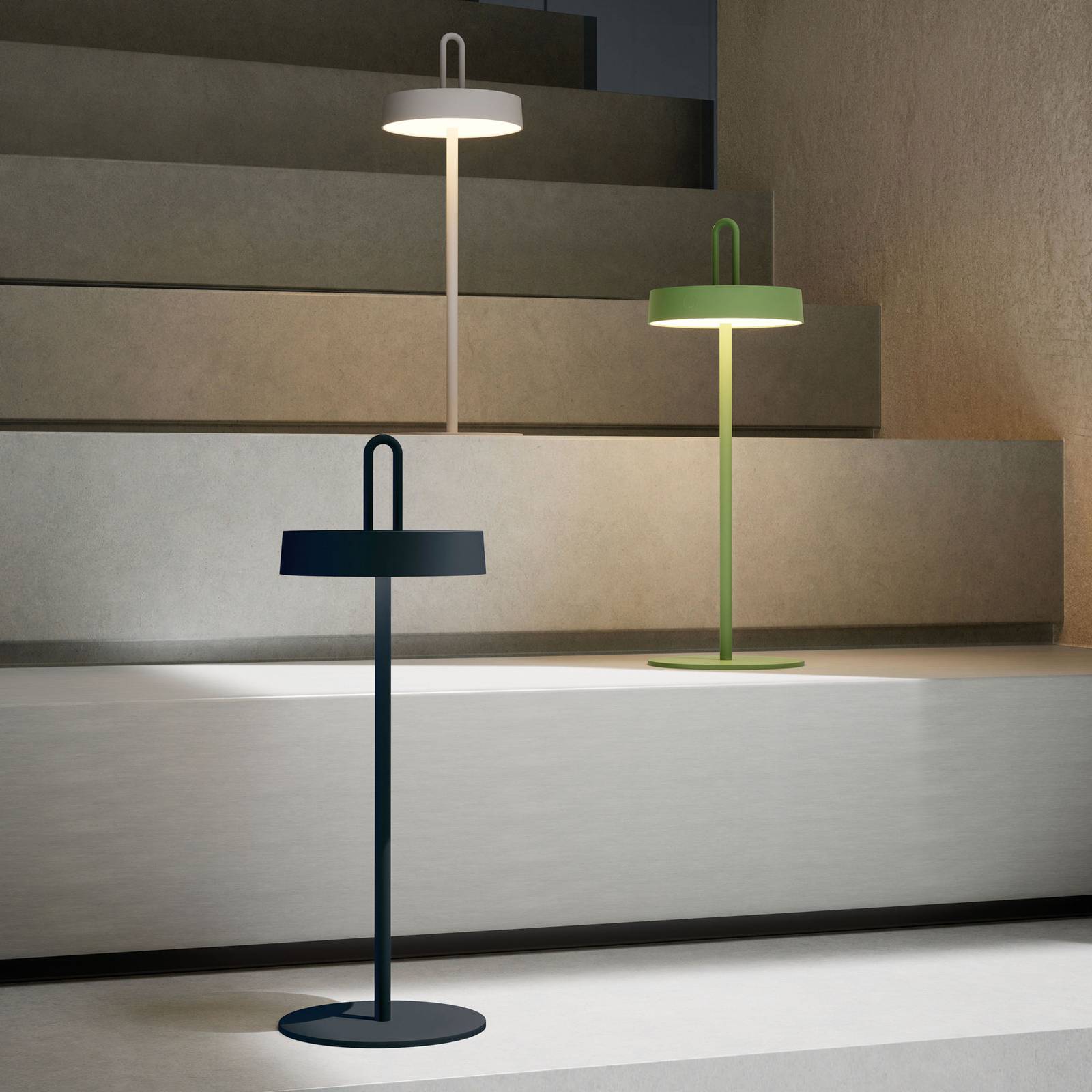 JUST LIGHT. Akumulatorowa lampa stołowa LED Amag, czarna, żelazo, IP44