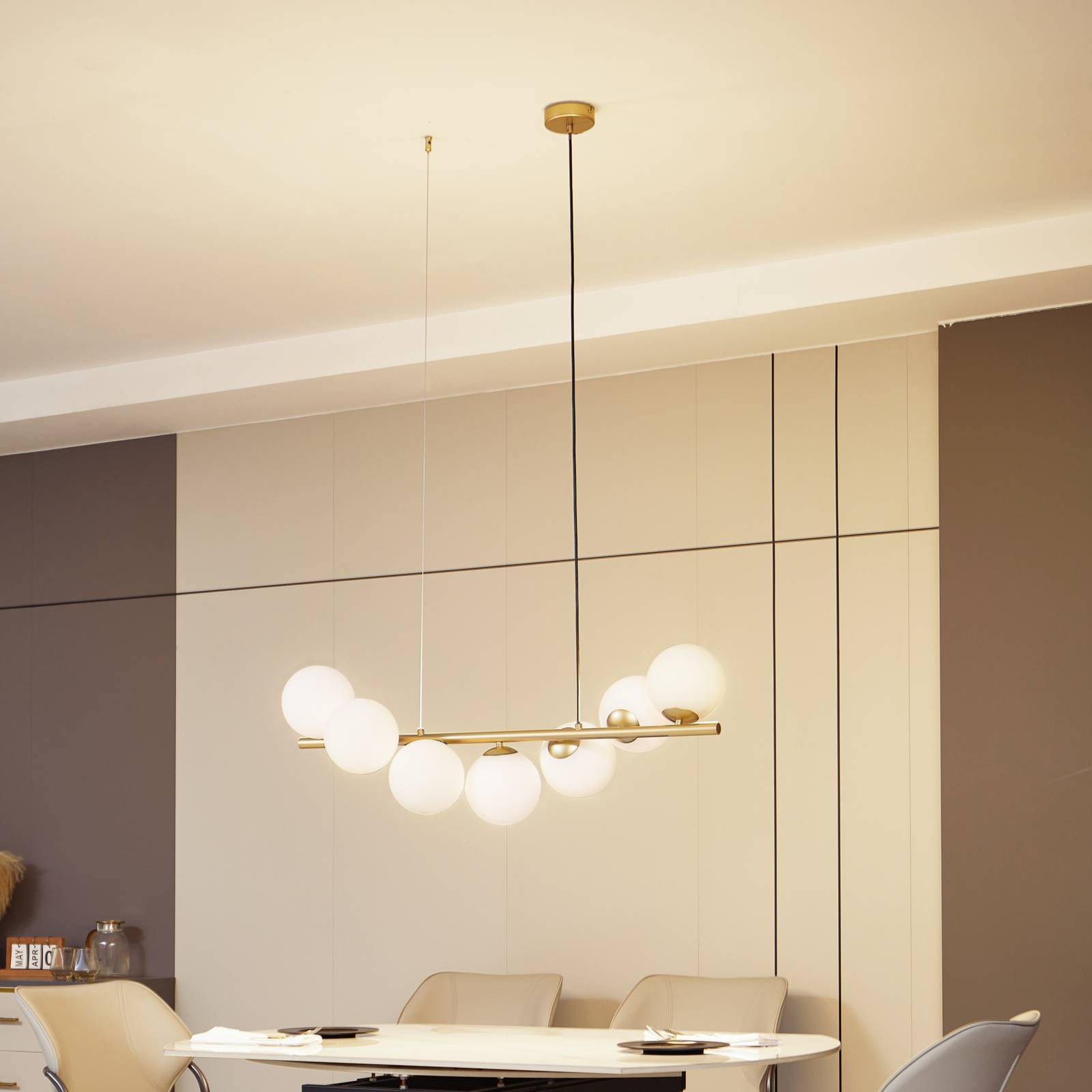Lampa wisząca Lucande Isandro, złoty / opal, 7-punktowa