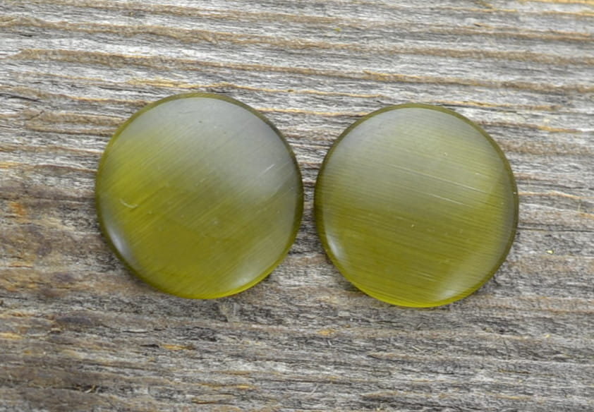 [046149] Kaboszon kocie oko 14mm oliwkowy 2szt