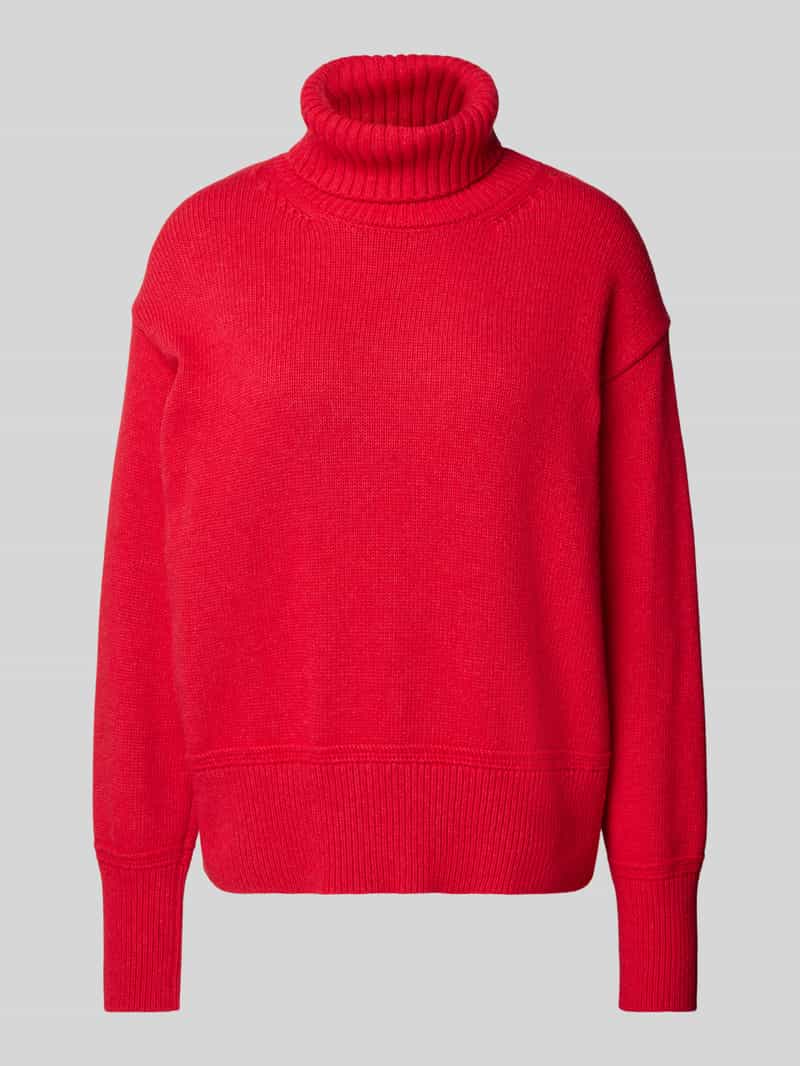 Sweter z dzianiny z golfem
