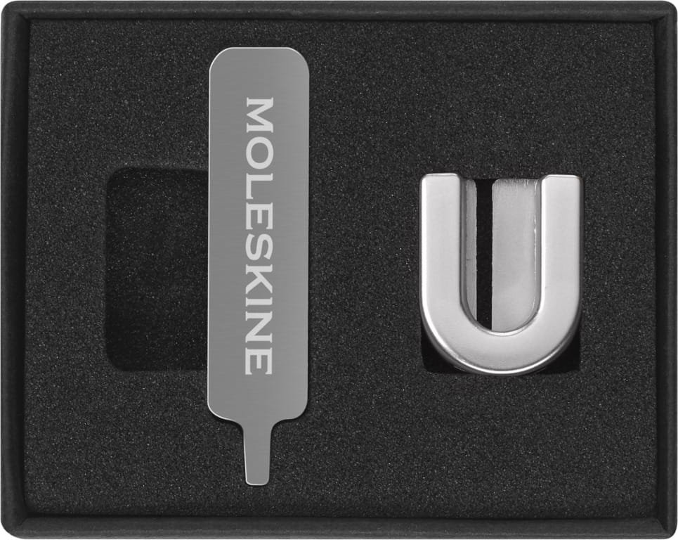 Przypinka Moleskine U