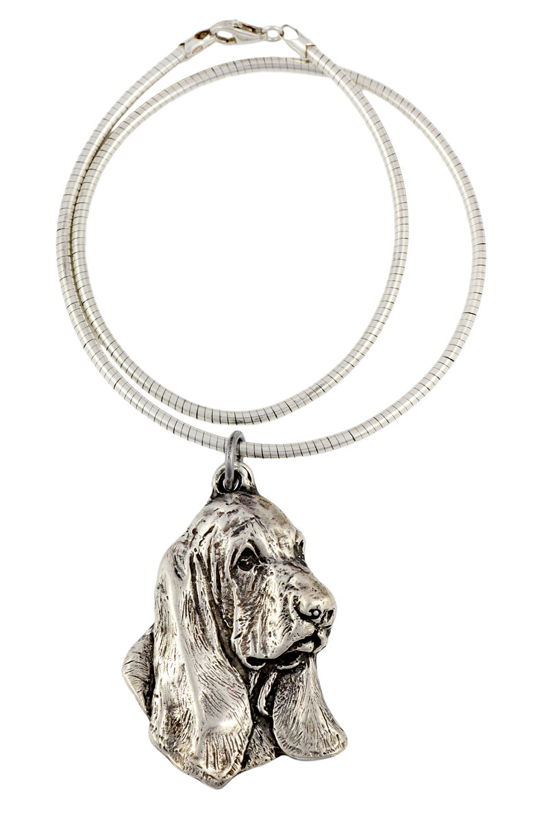 Basset Hound II - naszyjnik z psem, wyjątkowa biżuteria dla fana psów, unikatowy wisiorek na żmijce marki Art-Dog