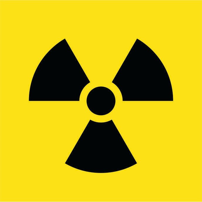 Znak Opakowanie źródła promieniowania 14x14cm PCV 1mm