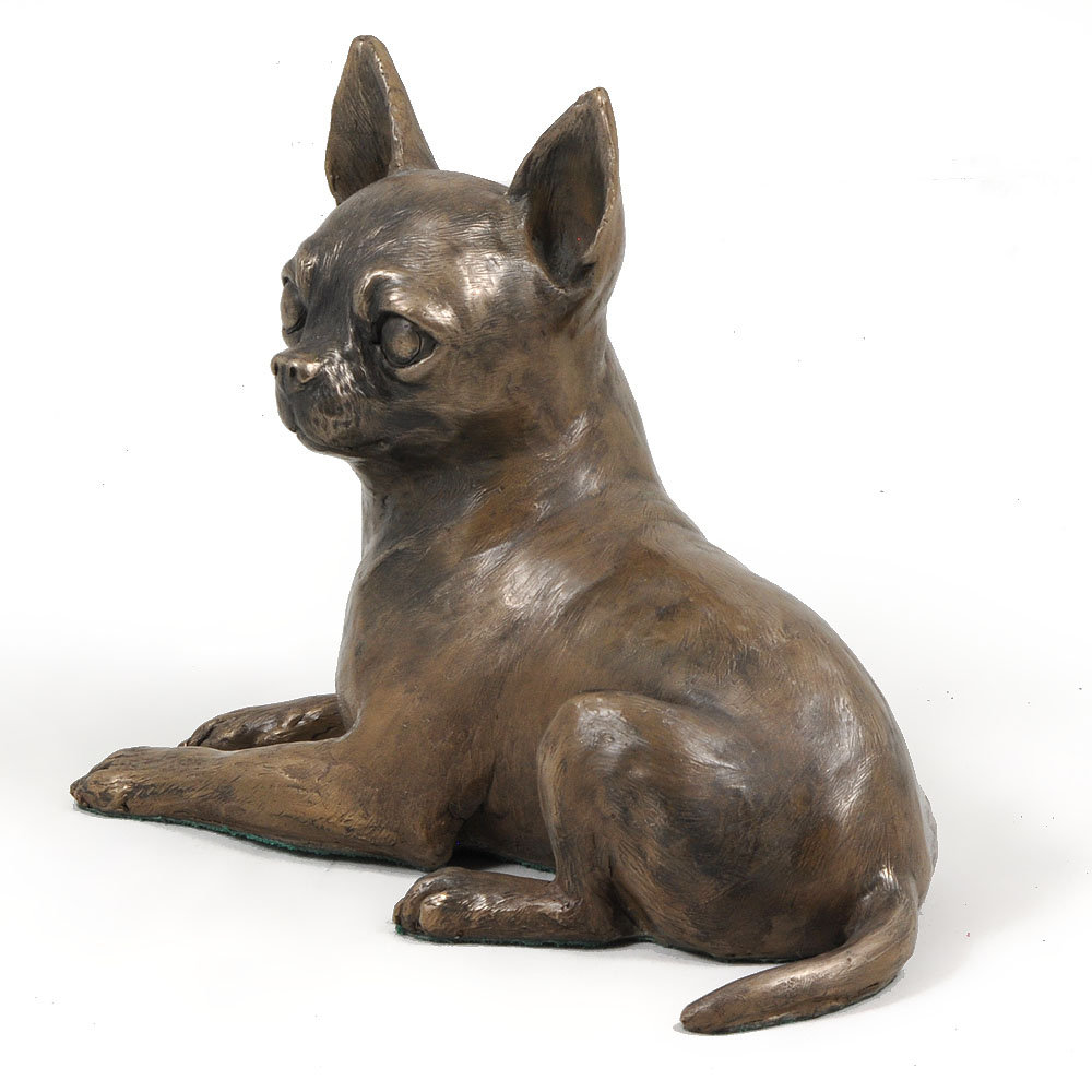 Chihuahua krótkowłosy - statuetka psa, figurka do biura, trofeum na wystawę psów marki Art-Dog