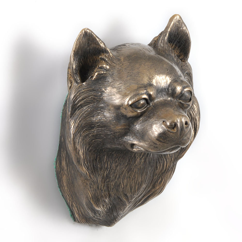 Chihuahua krótkowłosy I - statuetka psa, wiszące popiersie, unikatowa ozdoba dla miłośnika psów marki Art-Dog
