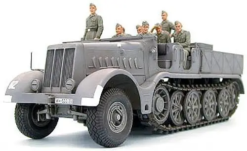 Tamiya GerMAN 18T Heavy Half Track Famo