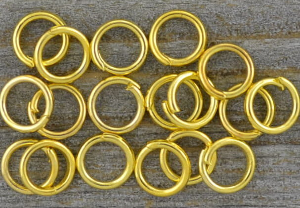 [201001] Ogniwka otwarte 5mm kolor złota 200szt