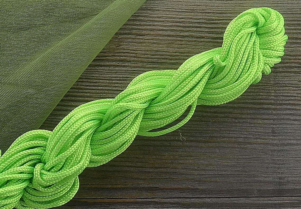 [73804] Sznurek nylonowy 2mm neonowy zielony 4m
