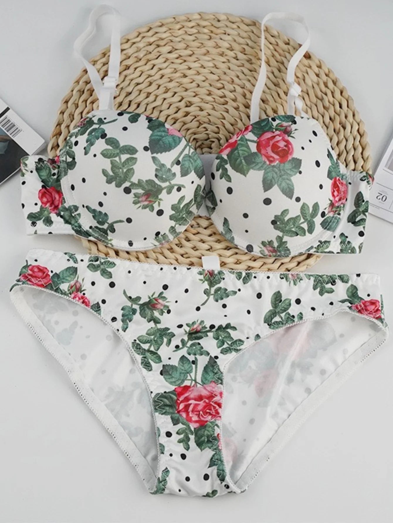 Komplet bielizny z motywem róż - XL
