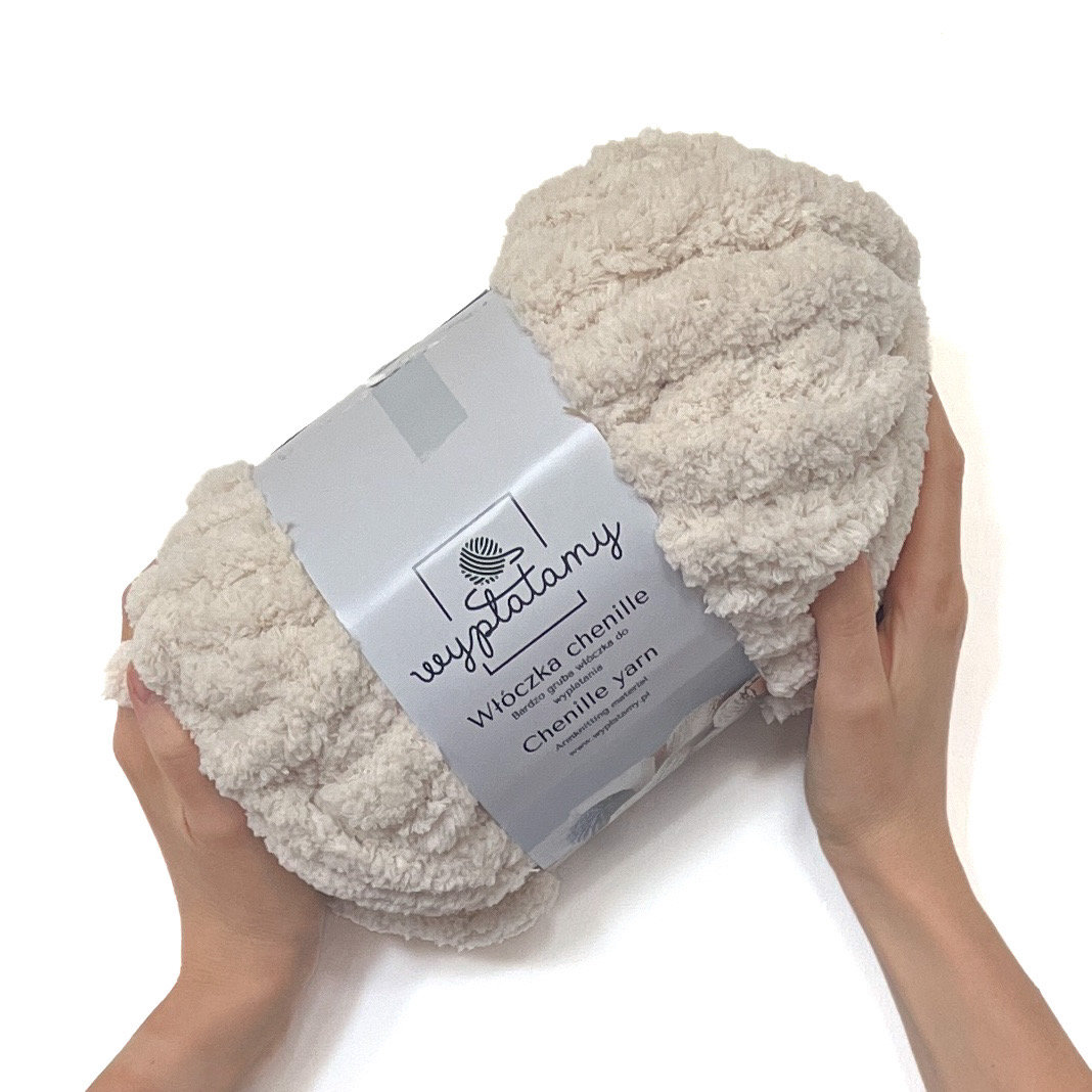 Gruba włóczka chenille Ivory
