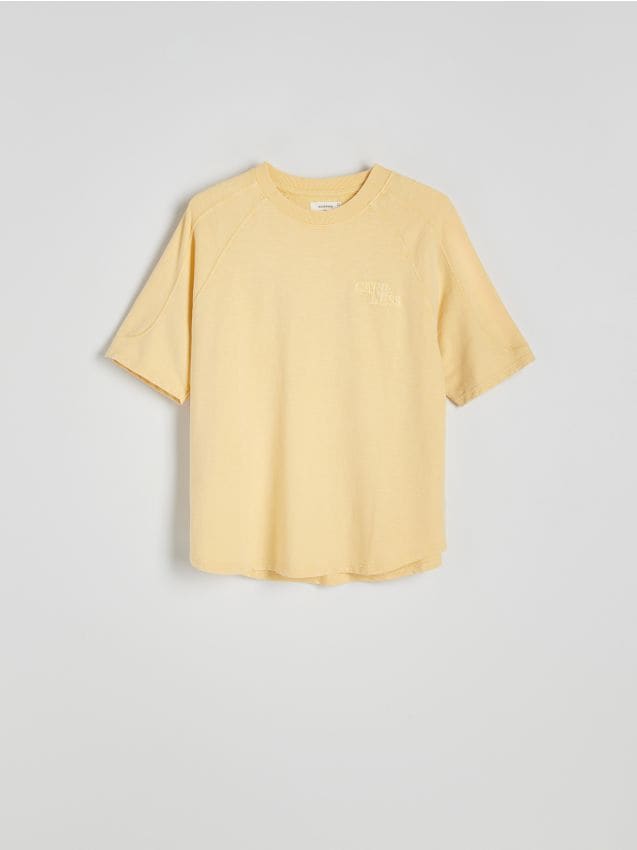 Reserved - T-shirt relaxed fit z haftem - musztardowy