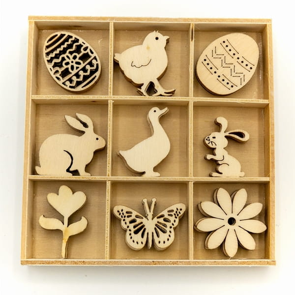 OZDOBY DREWNIANE WIELKANOC PUDEŁKO 45szt.