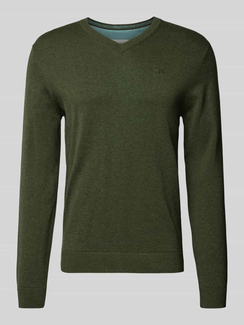 Sweter z dzianiny o kroju regular fit z dekoltem w serek