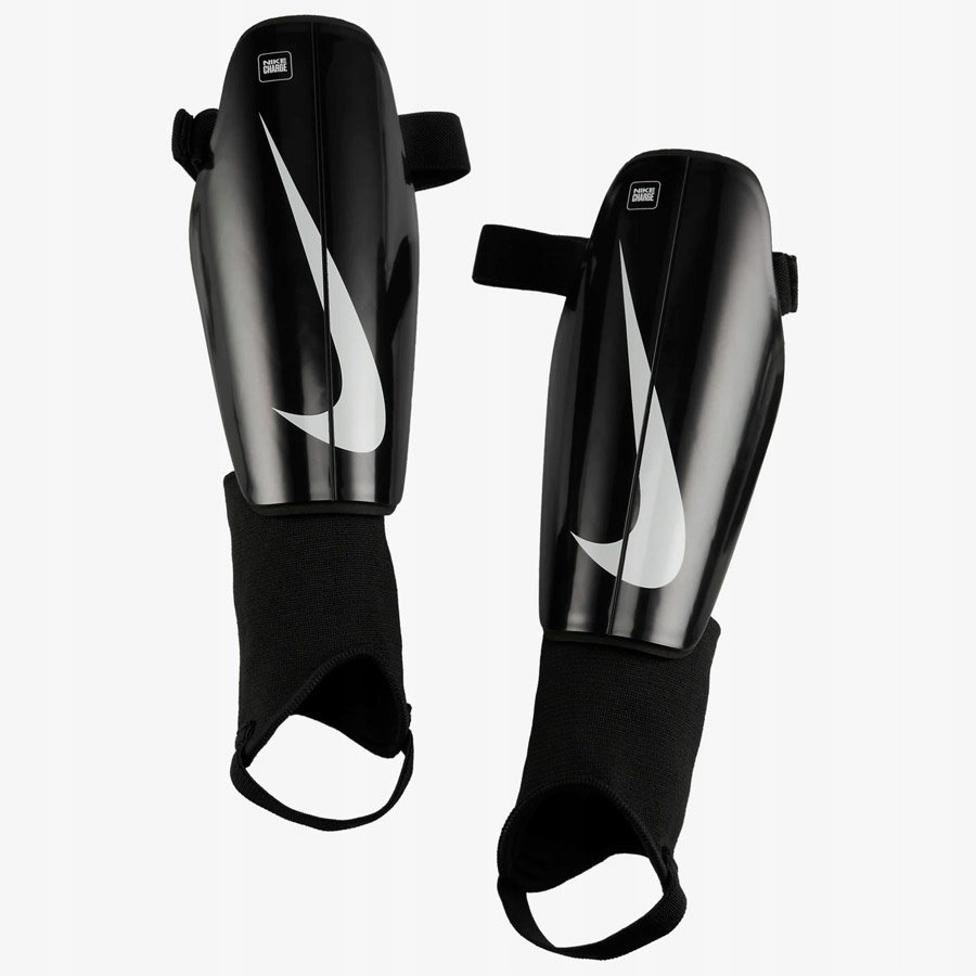 Nagolenniki Nike Charge DX4608 010 czarny L