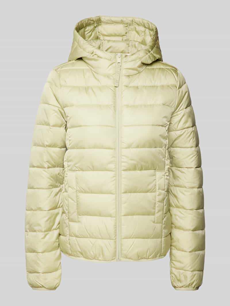 Kurtka pikowana z kapturem