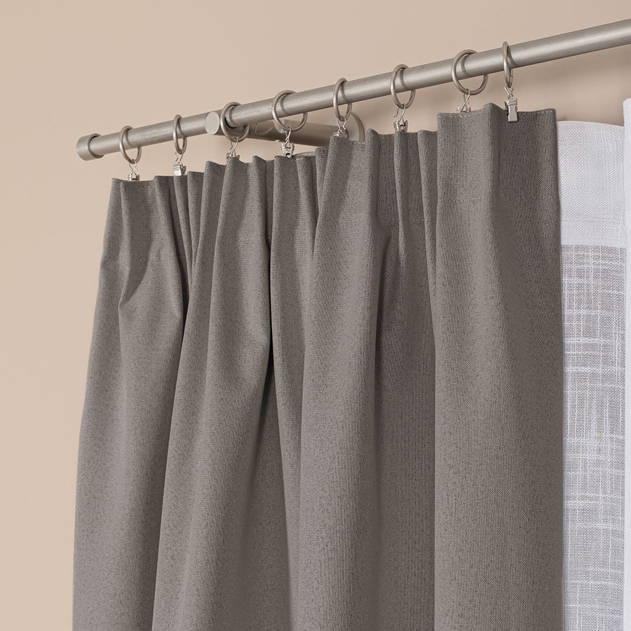 Zasłona do salon u 100% zaciemniająca na taśmie, kolor ciepły szary rozmiar 140x230 cm
