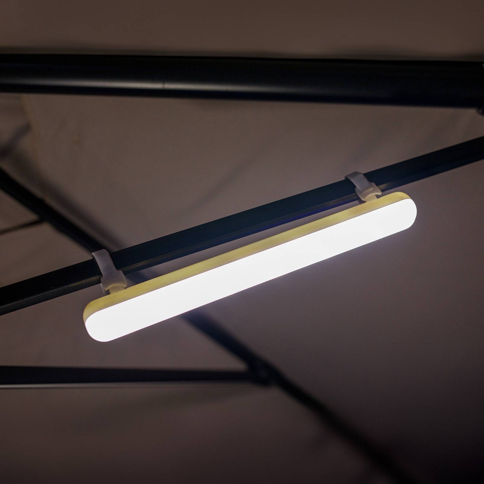 Newgarden lampa LED ładowalna Banana, IP54, RGBW, osłony przeciwsłoneczne
