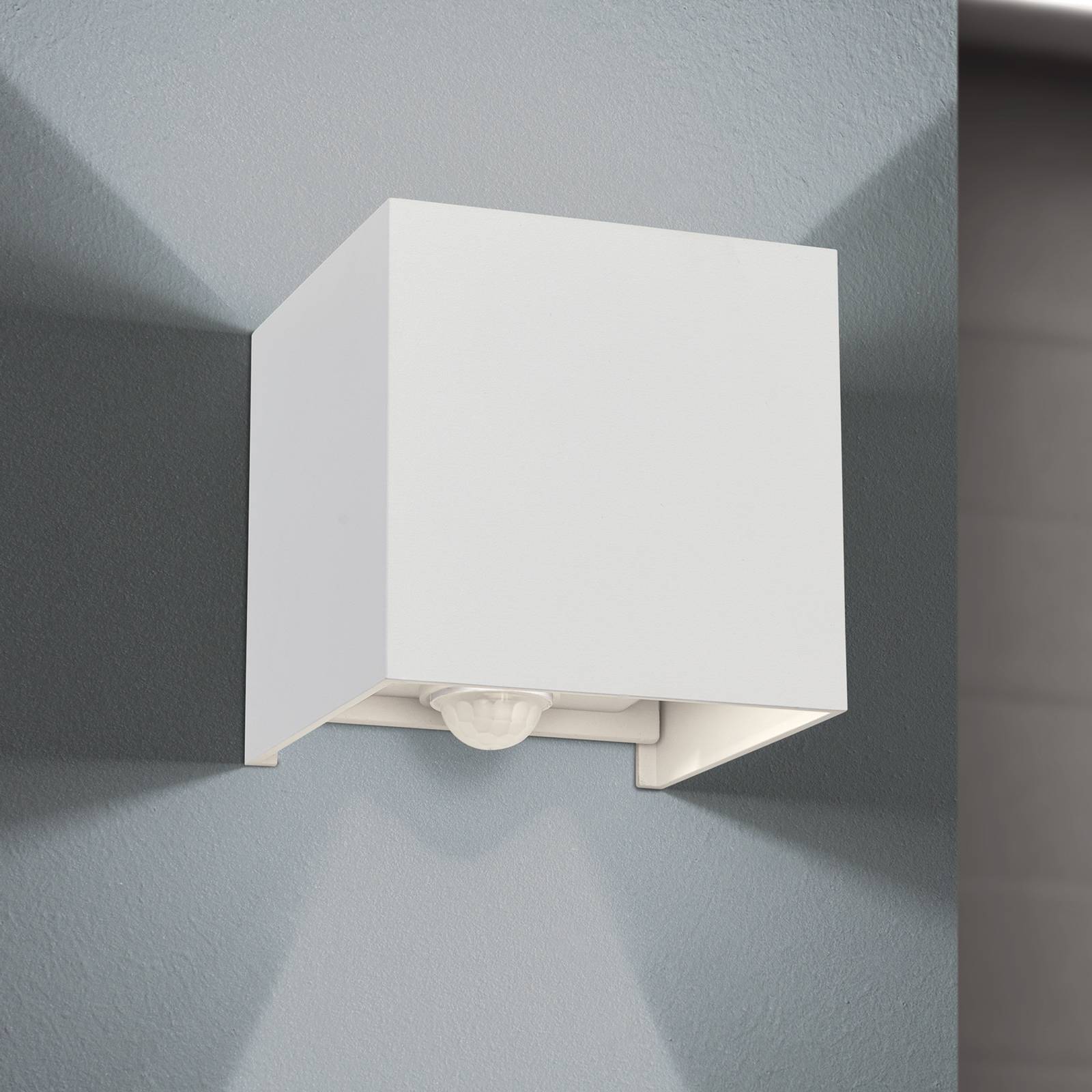 ORION Kinkiet zewnętrzny LED Cube-S, biały, metalowy, czujnik ruchu