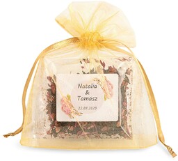 Saszetki z herbatą w woreczku jako podziękowania dla gości