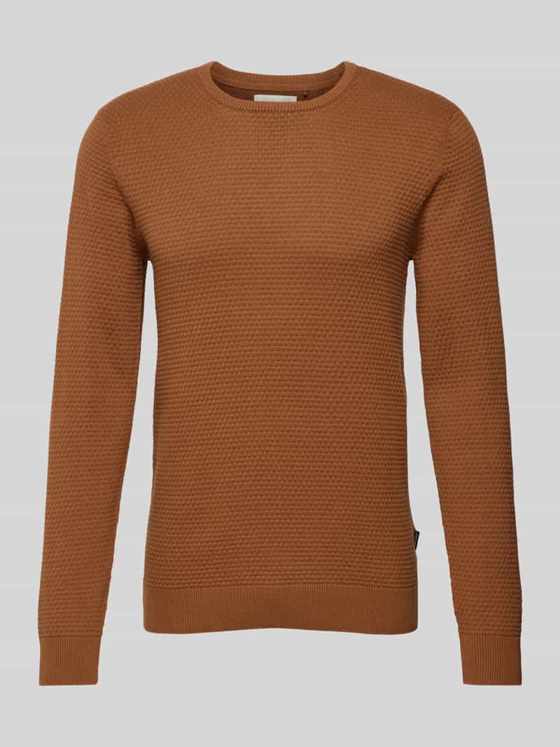 Sweter z dzianiny z fakturowanym wzorem