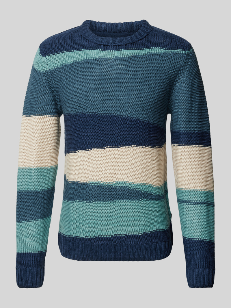 Sweter z dzianiny z fakturowanym wzorem