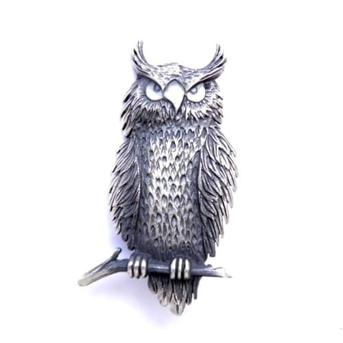 Artystyczna broszka srebrna z sową szarą