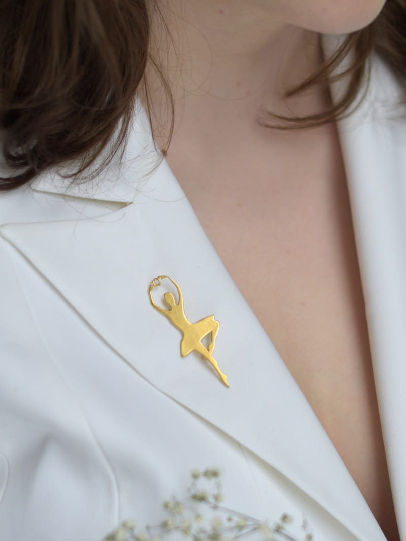 Broszka - Baletnica złota duża