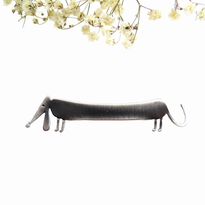 Broszka srebrna oksydowana- Jamnik