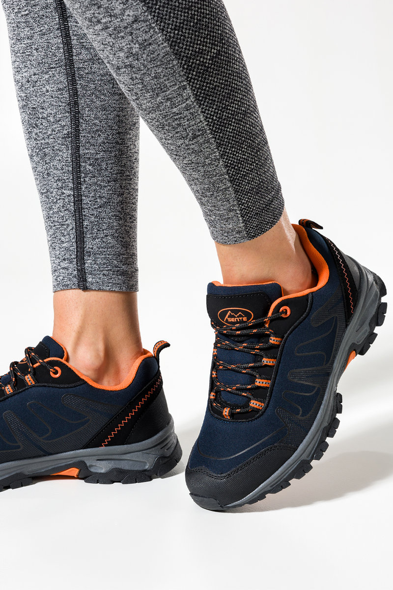 Granatowe buty trekkingowe damskie sznurowane z pomarańczowymi dodatkami softshell Casu B2116-5-38