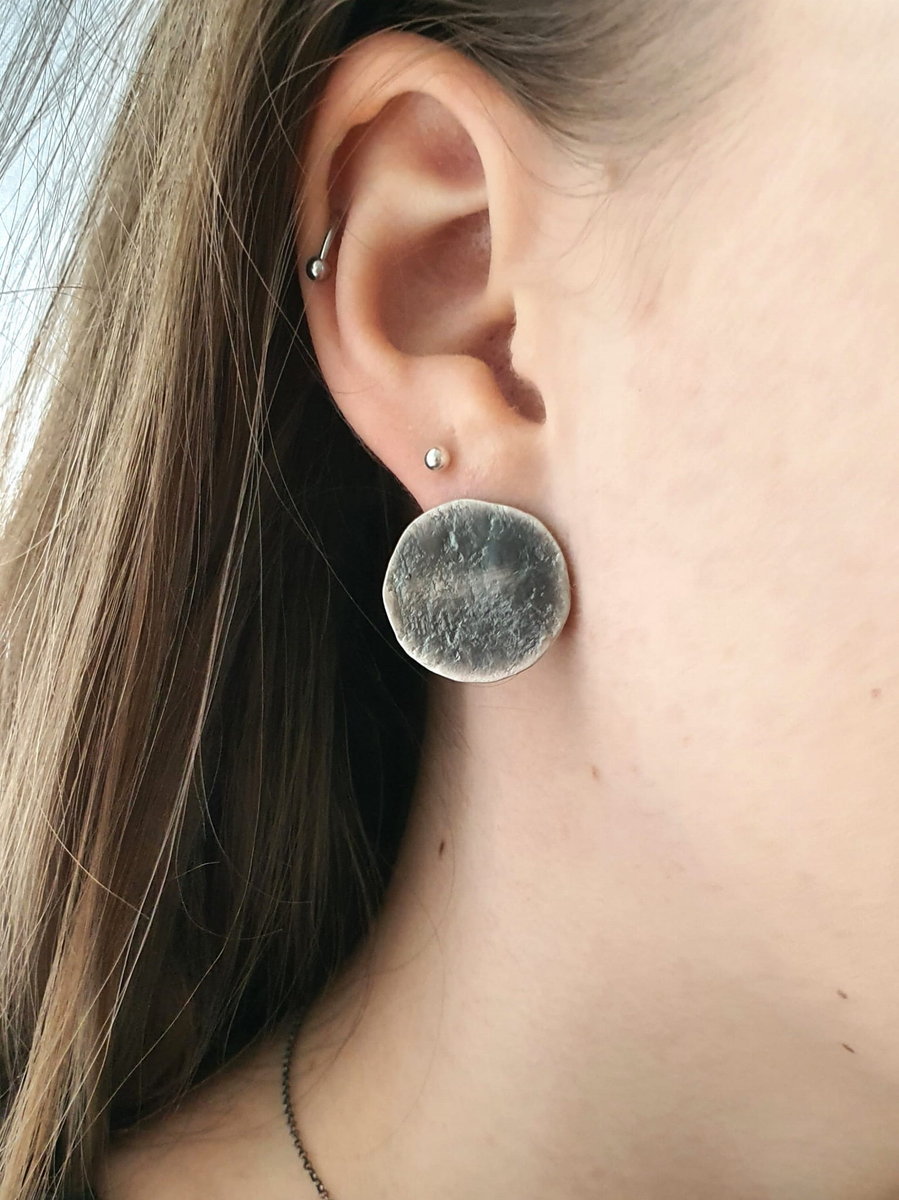 Pełnia księżyca - kolczyki małe na sztyftach